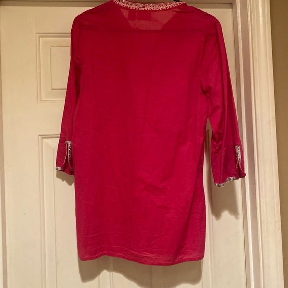 Chicos Blouse Womens Size 0 Hot Pink Embroidered Floral Tunic V-Neck 3/4 Sleeves - Picture 6 of 8